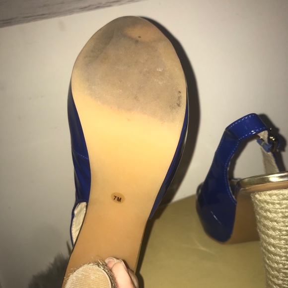 💯% Authentic Michael Kors Blue Slingback Sandals - Picture 4 of 14